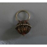 BERBER-SCHMUCK: RING / oriental jewellery, Midelt, Marokko, wohl Silber (14,5 g). Ring mit erhabener