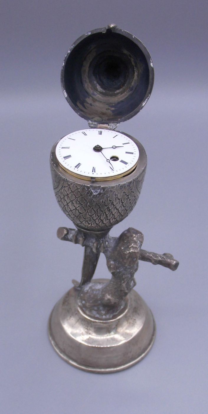 FIGÜRLICHE / JAGDLICHE UHR / TISCHUHR "FASAN" IM SILBERGEHÄUSE / silver table clock 'pheasant'. - Image 6 of 9