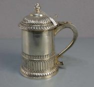 SILBERKRUG / DECKELHUMPEN / silver jug, 800er Silber (568 g), gepunzt mit Feingehaltsangabe,