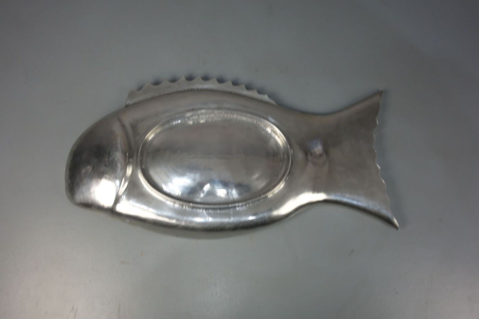 FIGÜRLICHE SCHALE / PLATTE "Fisch" / bowl, Aluminiumguss, unter dem Stand gemarkt "Arthur Court - Bild 2 aus 3