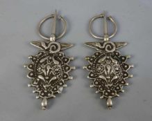 BERBER-SCHMUCK: FIBELPAAR / oriental jewellery, Beni Mellalle, Marokko, Silber (119,5 g). Zwei