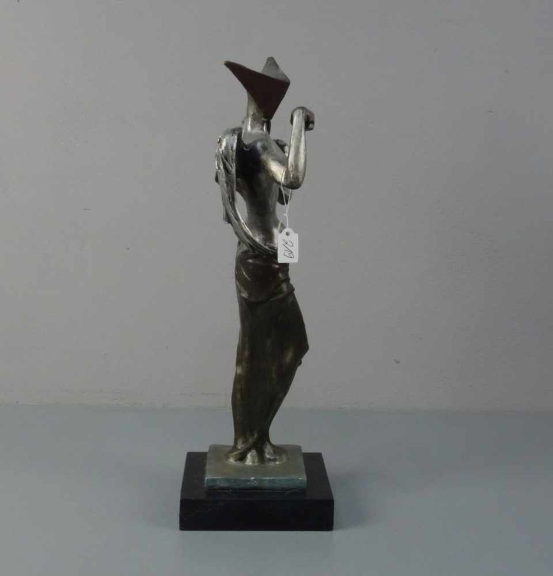 nach DALI, SALVADOR (1904-1889), Skulptur / sculpture "Surrealistischer Engel", Bronze, - Bild 4 aus 4