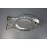 FIGÜRLICHE SCHALE / PLATTE "Fisch" / bowl, Aluminiumguss, unter dem Stand gemarkt "Arthur Court