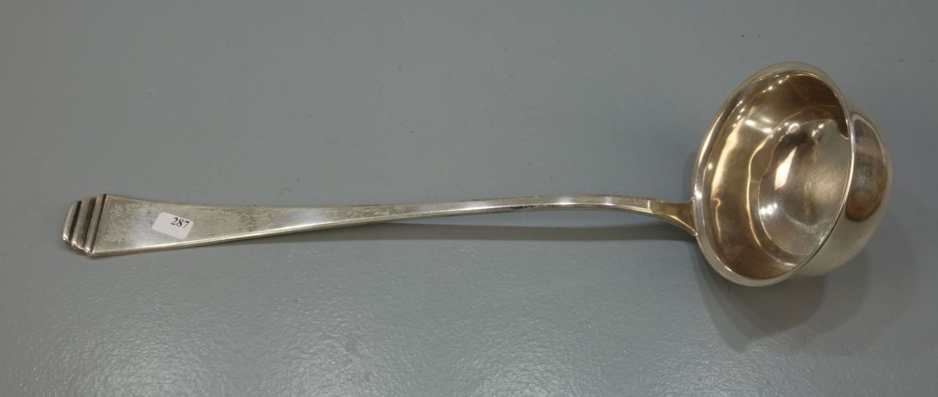 GROSSE ART DÉCO KELLE / VORLEGER / SUPPENKELLE / silver ladle, deutsch, 800er Silber, 232 Gramm. - Bild 2 aus 5