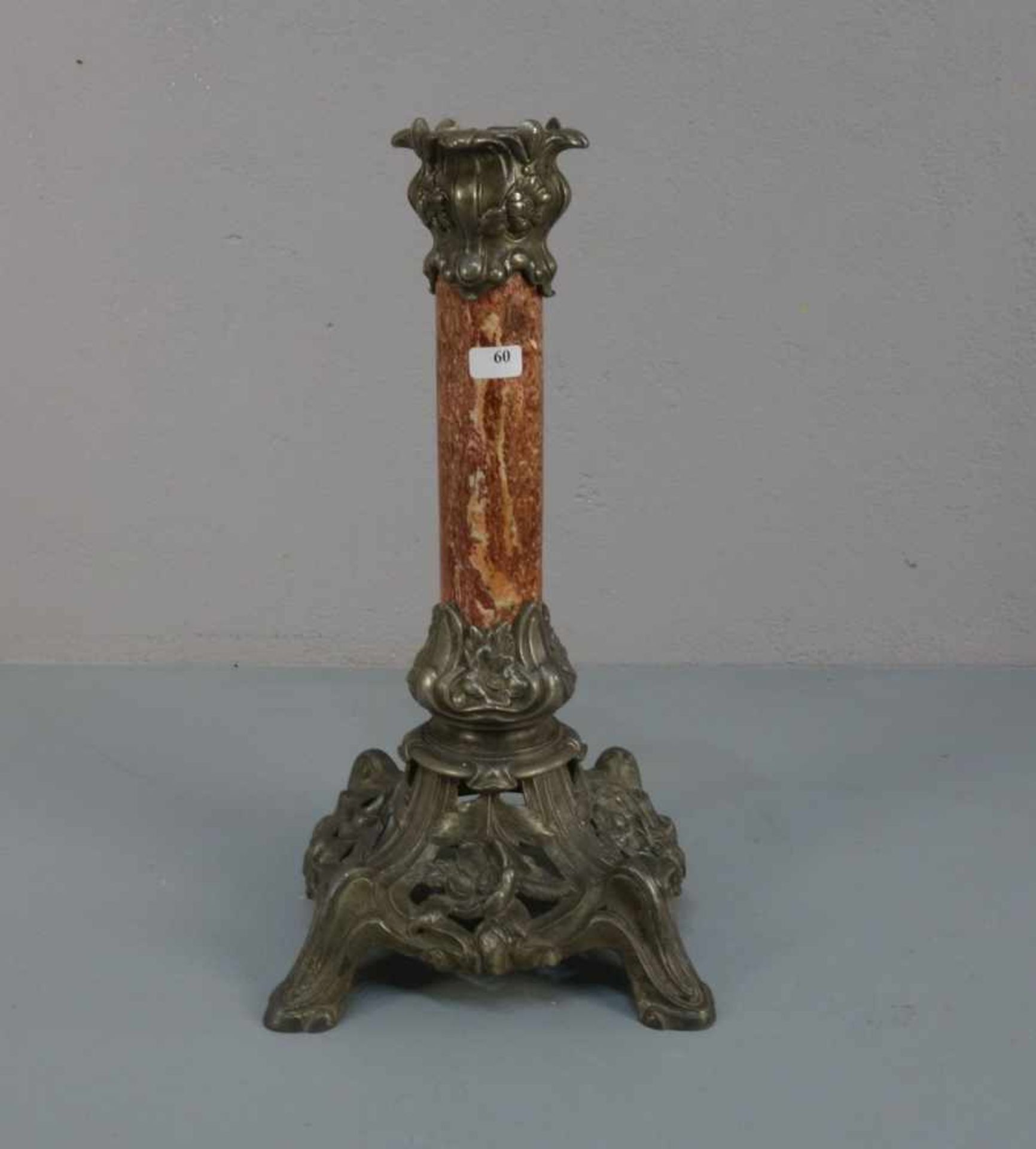 LEUCHTER / TISCHLEUCHTER / KERZENSTÄNDER / candle stand, Marmor und Metallmonturen, um 1900.