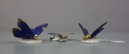 3 PORZELLANFIGUREN: Schmetterling, Libelle und Insekt / Falter / porcelain figures, 20. Jh.,