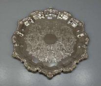 VERSILBERTES TABLETT / plated tray, unter dem Stand gemarkt "Falstaff / Silver Plated / England".