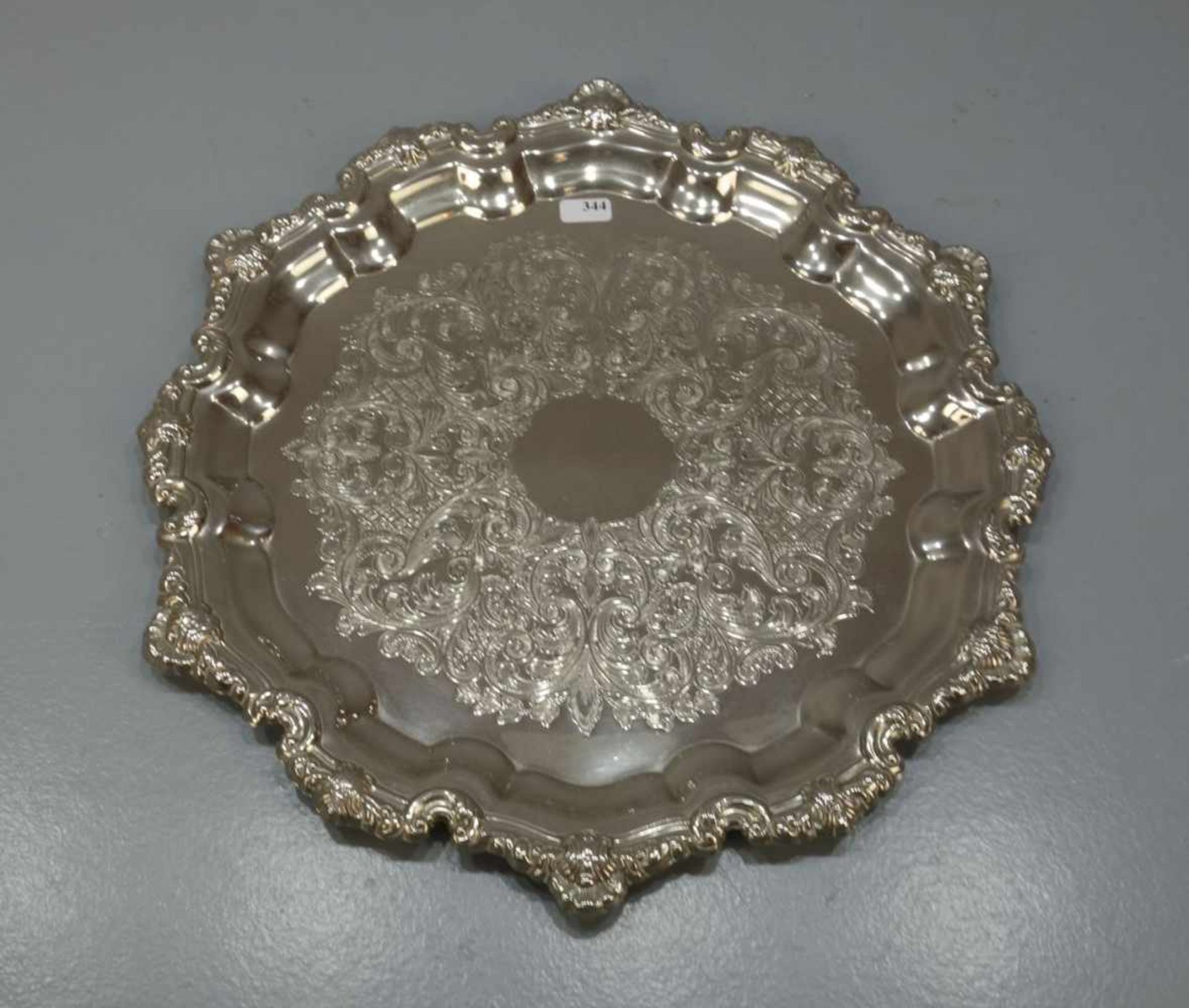 VERSILBERTES TABLETT / plated tray, unter dem Stand gemarkt "Falstaff / Silver Plated / England".