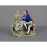 PORZELLAN - FIGURENGRUPPE: "Galante Szene"/ porcelain figures, 2. H. 20. Jh.. Porzellan,