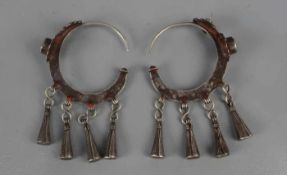 BERBER-SCHMUCK: OHRBEHANG / oriental earrings, Marokko, wohl Silber, versilbertes Metall und