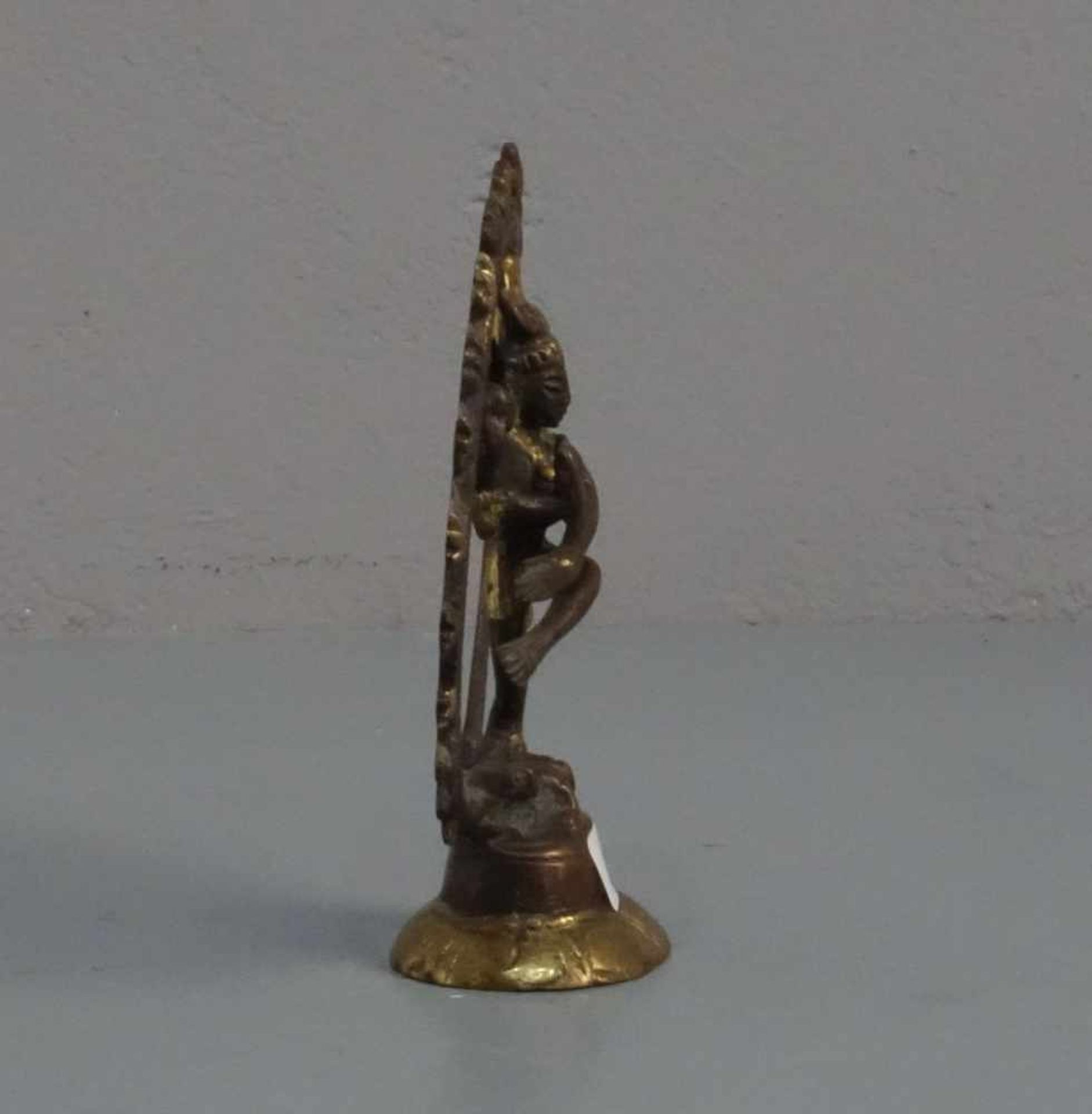 SKULPTUR / sculpture: "Shiva", Indonesien, Bronze, hellbraun patiniert und goldfarben akzentuiert. - Bild 4 aus 4