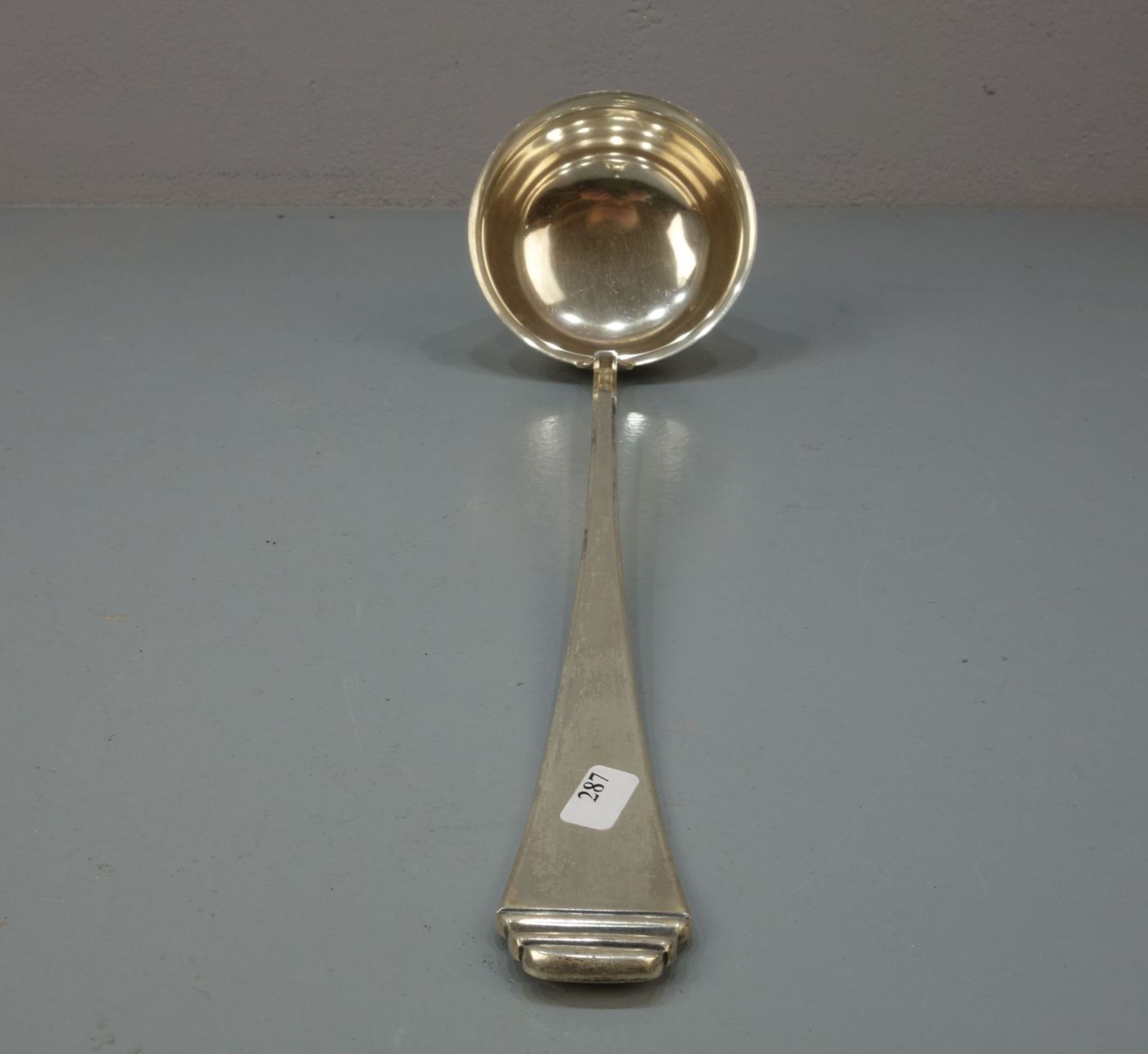 GROSSE ART DÉCO KELLE / VORLEGER / SUPPENKELLE / silver ladle, deutsch, 800er Silber, 232 Gramm. - Bild 3 aus 5