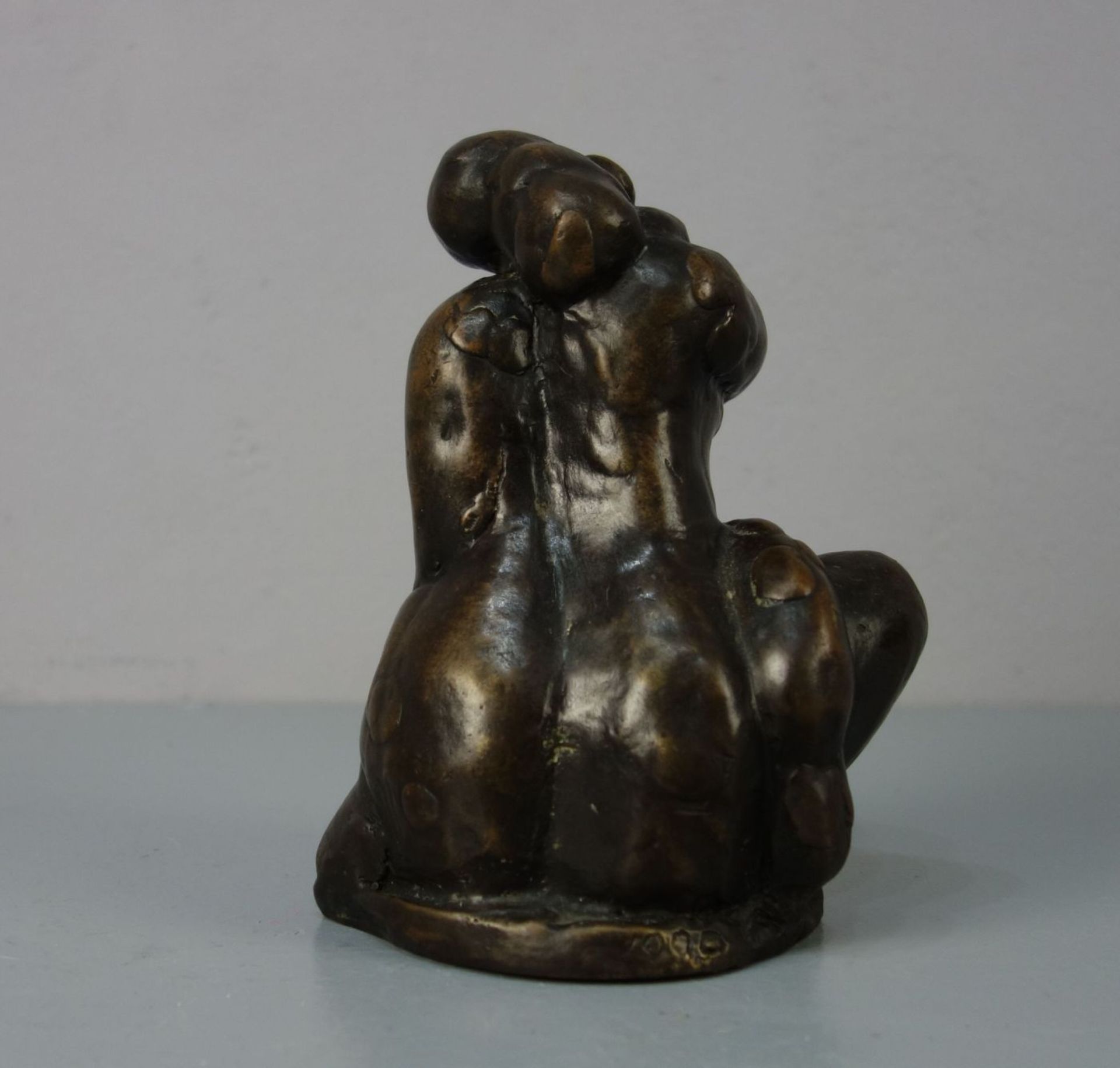 Jonk, Nic (Grootschermer 1928-1995 Alkmaar), Skulptur / sculpture "Mutter und Kind", Bronze, - Image 3 of 6