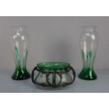 JUGENDSTIL VASENPAAR UND JARDINIÈRE / pair of art nouveau vases and jardiniere / centerpiece,