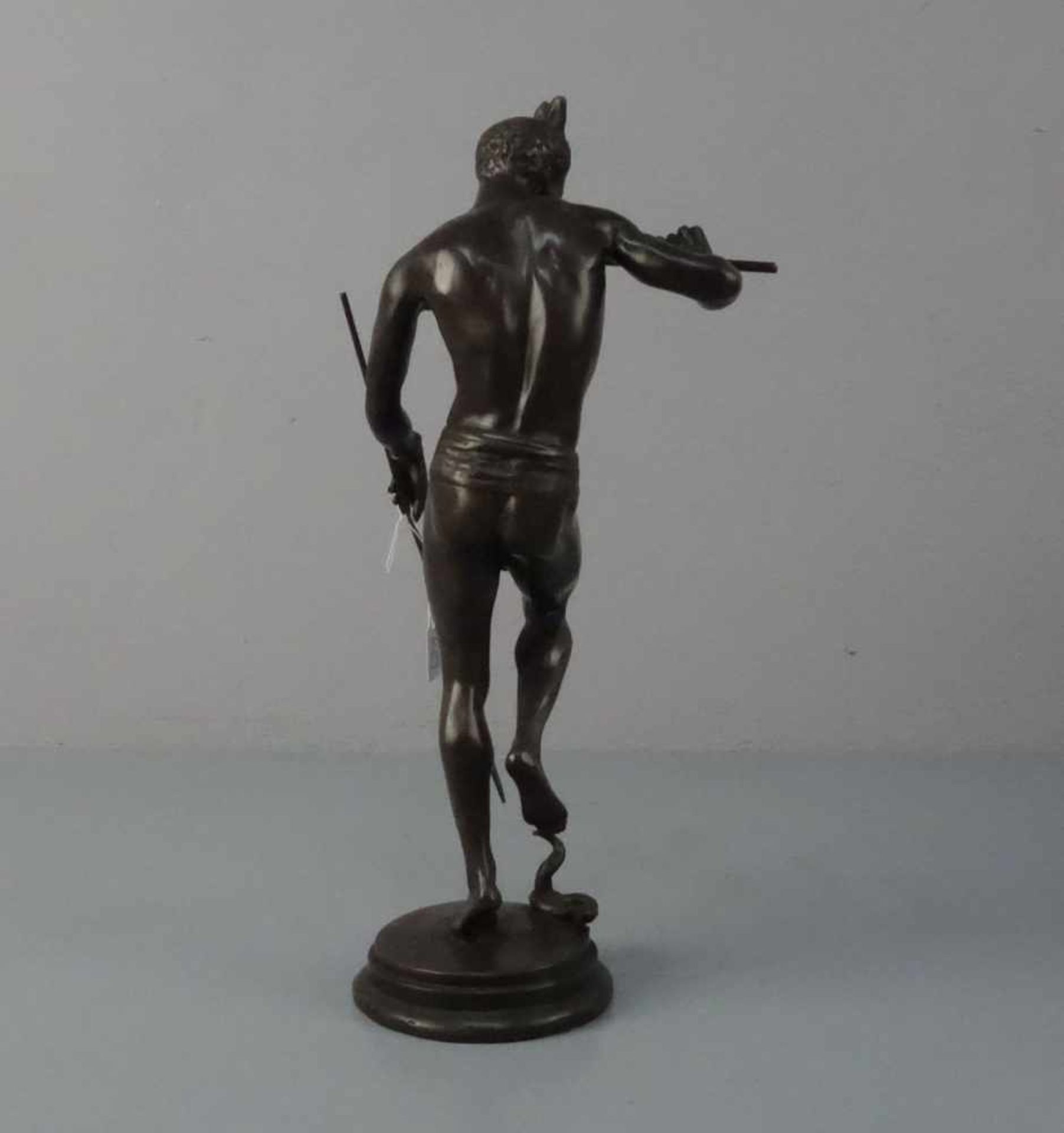 BOURGEOIS, CHARLES ARTHUR (1838-1886), Skulptur / sculpture: "Schlangenbeschwörer" / "Nubischer - Image 4 of 6