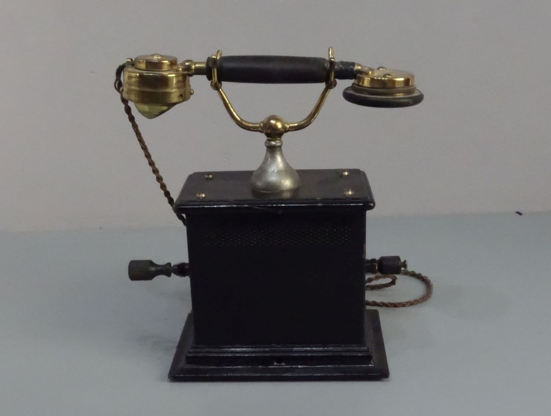 TELEFON / KURBEL-FERNSPRECHAPPARAT DER DEUTSCHEN KAISERZEIT / telephone; schwarz lackierter - Bild 3 aus 5