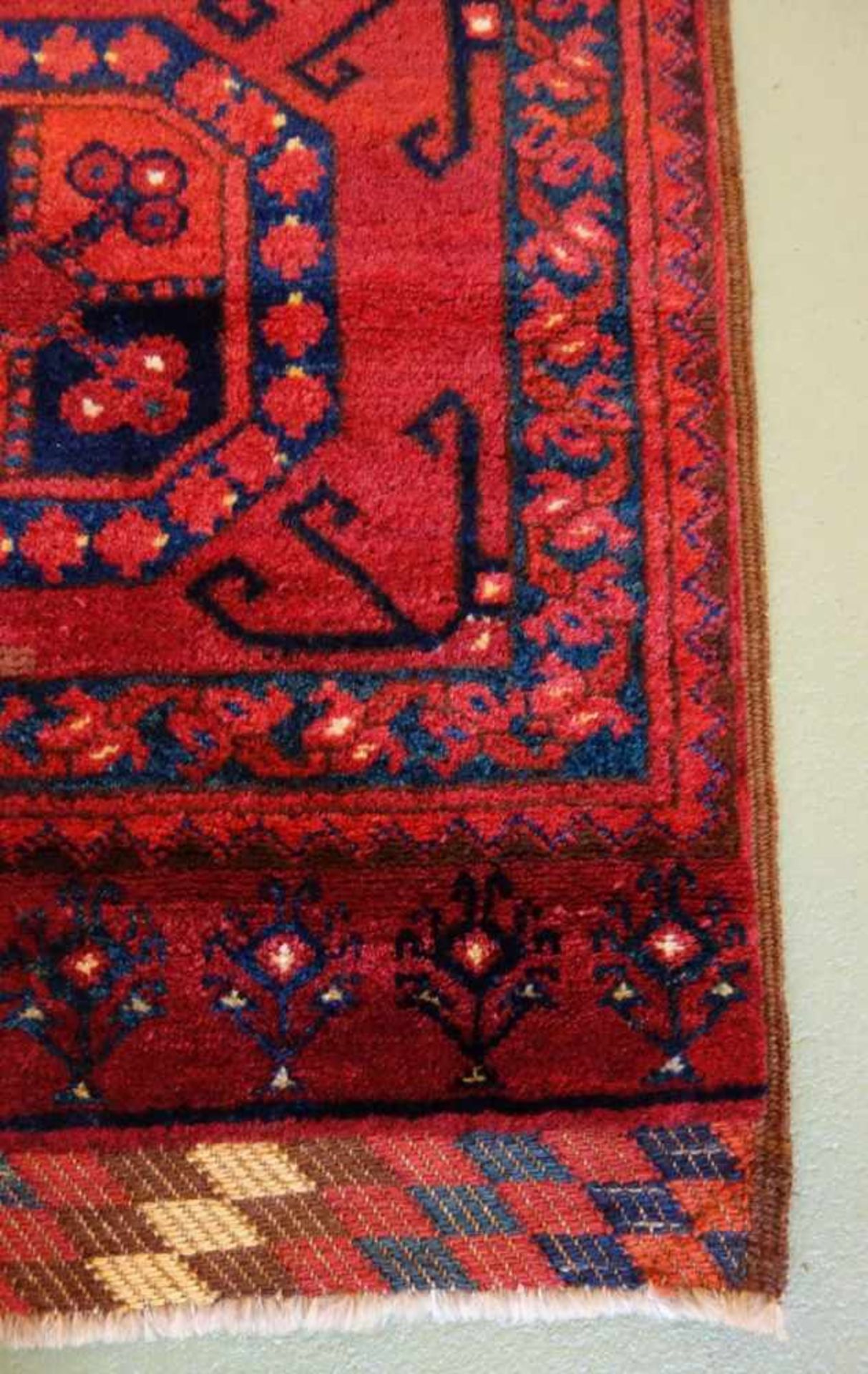 KLEINER TEPPICH / ERSARI / carpet, wohl Turkmenien / Turkestan, wohl Ende 19. Jh. / Anfang 20. - Bild 11 aus 14