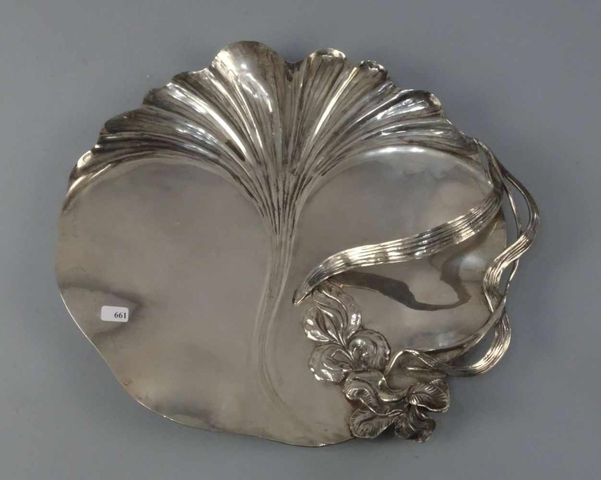 SILBERNE SCHALE MIT FLORALDEKOR im Stil des Jugendstils / silver bowl with gingko and flag lily