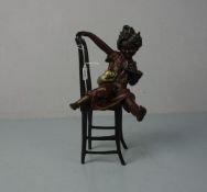 nach IFFLAND, FRANZ (Berlin 1862-1935 ebd.), Skulptur / sculpture: "Mädchen auf einem Stuhl, mit