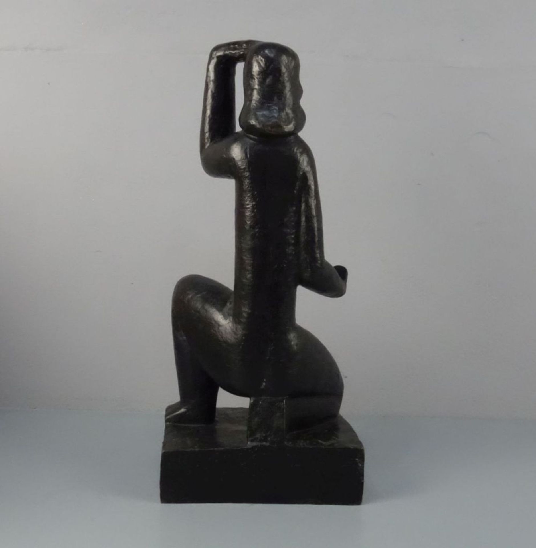 LAURENS, HENRI (Paris 1885-1954 ebd.), Skulptur / sculpture: "Petite Femme au miroir" ( - Bild 3 aus 6