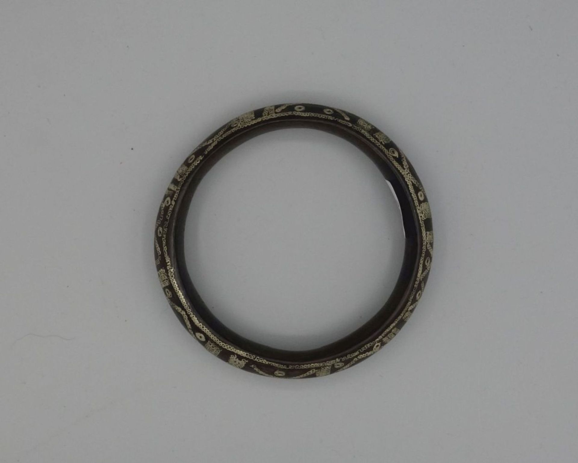 BERBER-SCHMUCK: ARMREIF / oriental bracelet, Mauretanien, Nordwest-Afrika. Holz. Monochrom - Image 3 of 3