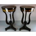 PAAR TISCHE / BEISTELLTISCHE IM STIL DES EMPIRE / pair of tables, Mahagoni, furniert und mit