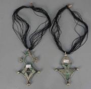 BERBER-SCHMUCK: ANHÄNGER DER TUAREG / oriental jewellery, Leder Silber und wohl versilbertes