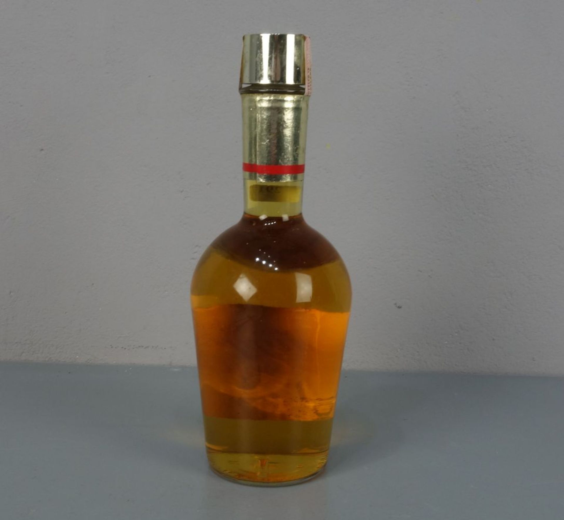 FLASCHE SCOTCH WHISKY: "Old Smuggler - Finest Scotch Whisky", "Blended & Bottled by Jes. & Geo. ( - Bild 2 aus 3