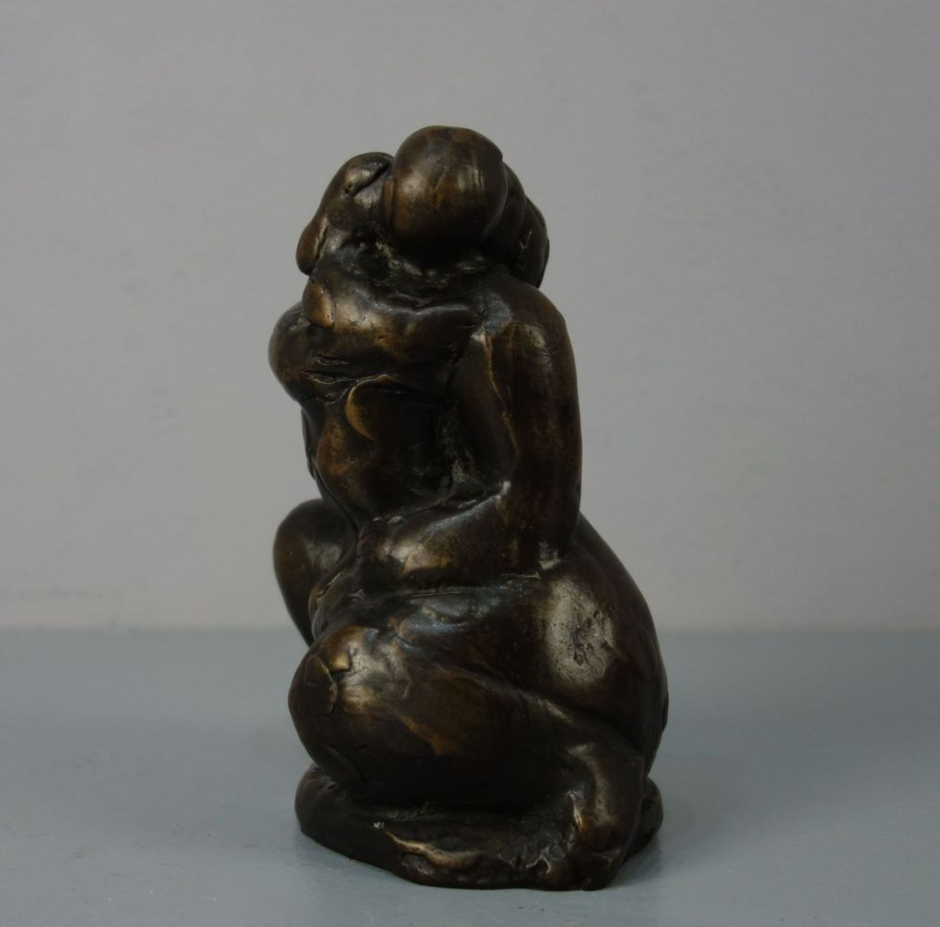 Jonk, Nic (Grootschermer 1928-1995 Alkmaar), Skulptur / sculpture "Mutter und Kind", Bronze, - Bild 2 aus 6