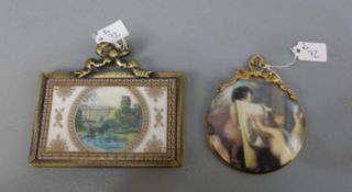 2 PORZELLANPLAKETTEN / two porcelain badges, 20. Jh.. 1) Runde aufgewölbte Plakette mit