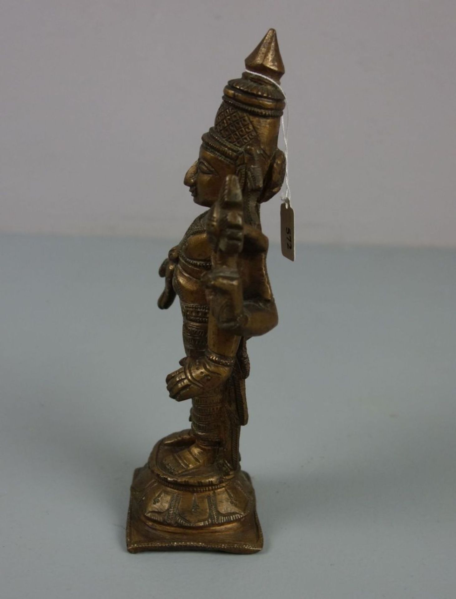 SKULPTUR / sculpture: "Stehende Gottheit - Vishnu / Lakshmi", Bronze - Vollguss, hellbraun - Bild 2 aus 4