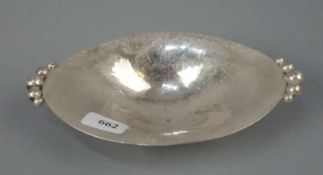SILBERNE ART DÉCO - SCHALE, 833er Silber (30,5 g), Niederlande, Marke 1814-1953 und Jahresmarke "