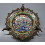IMARI-TELLER MIT BRONZEMONTUR / ANBIETSCHALE, 18./ 19. Jh. / Imari plate with bronze, Porzellan (