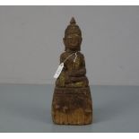 SKULPTUR: "Buddha / Sitzender Buddha im Lotussitz", wohl Thailand 17. Jh., Holz, geschnitzt und