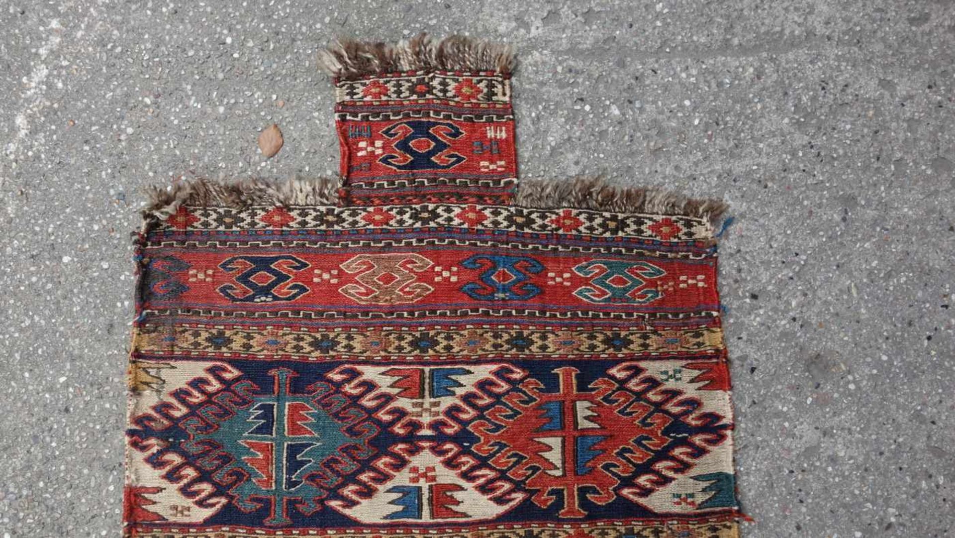 MAFRASCH / TASCHE / NOMADEN TEPPICH / rug, um 1880, Kaukasus, Nadelarbeit, Sammlerstück. Teppich - Image 3 of 5