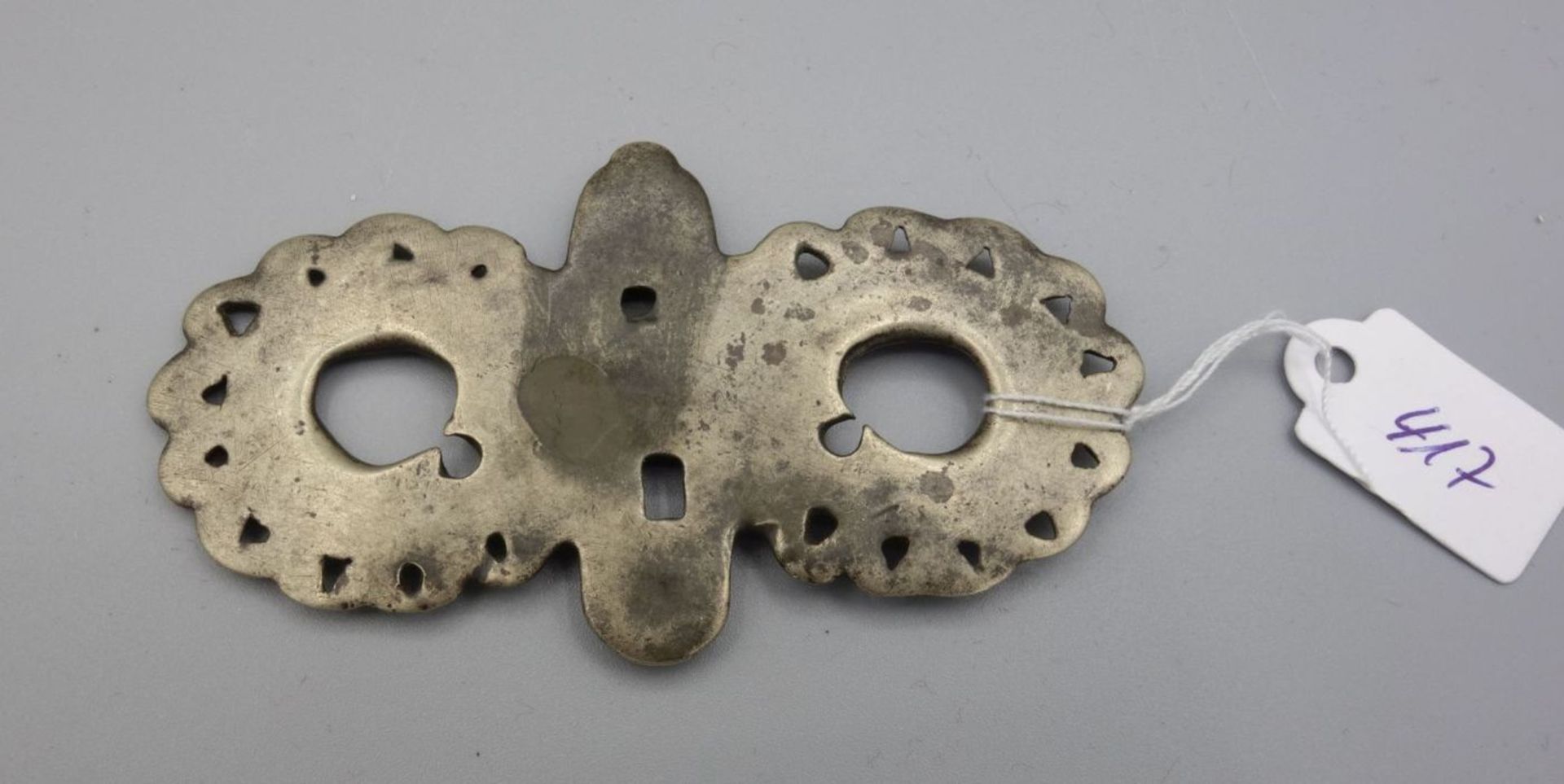 BERBERSCHMUCK DER TUAREG: Silberne Spange / brooch, Marokko, 20. Jh., Silber, Gewicht: 28,01 g. - Bild 2 aus 2