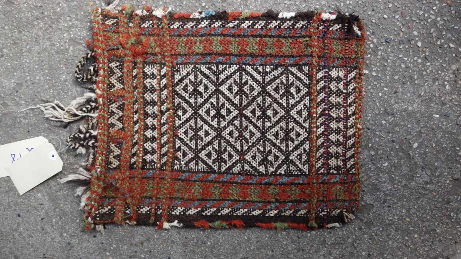 SALZTASCHE / KLEINE VORRATSTASCHE / bag, persisch oder kurdisch, Wolle. Stilisiertes polychromes