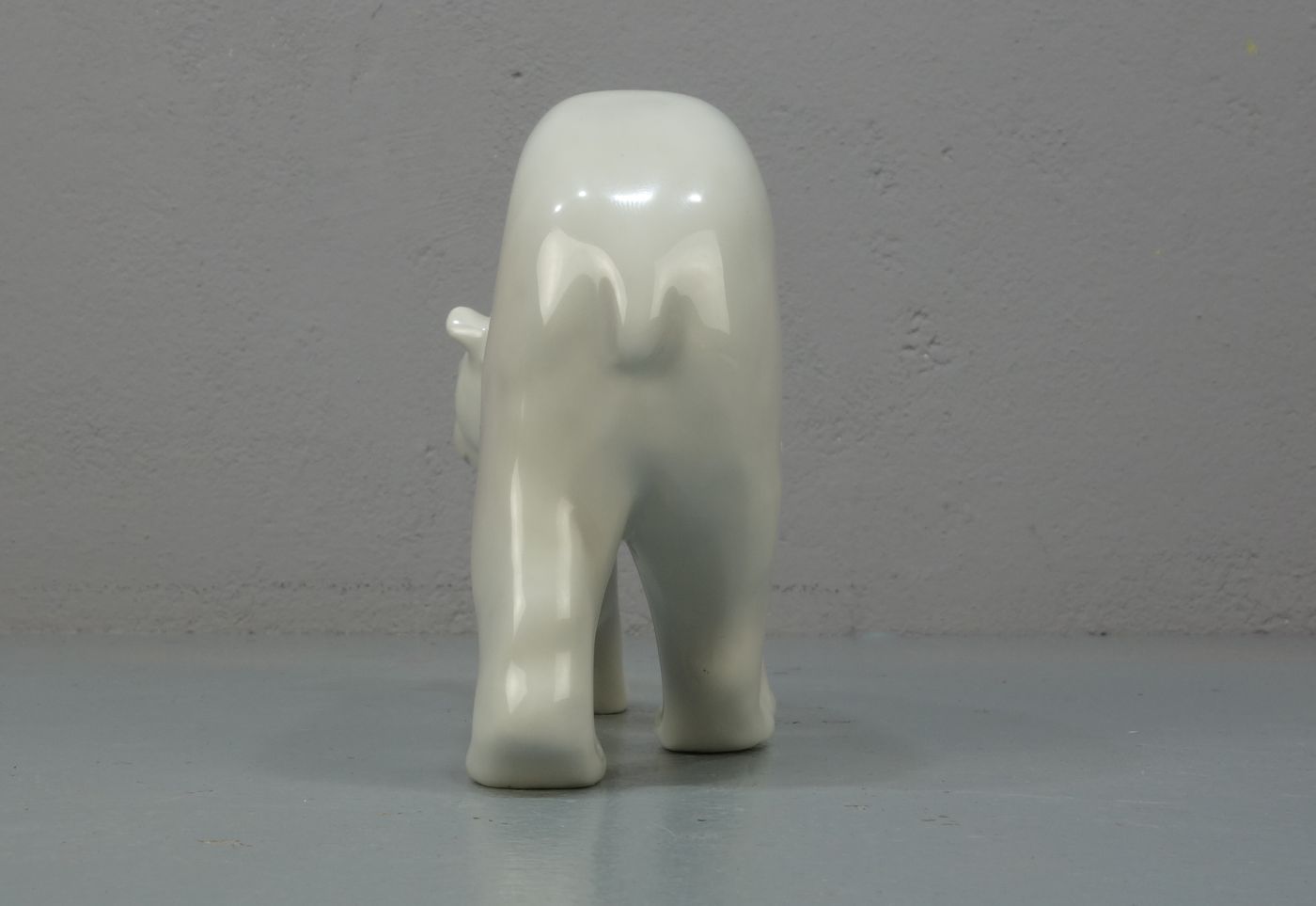 FIGUR: "Eisbär" / porcelain figure: "ice bear", Porzellan, Manufaktur Royal Copenhagen, Dänemark; - Image 4 of 5