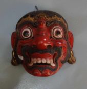 WAYANG TOPENG MASKE / mask, Holz, geschnitzt und farbig gefasst, Java / Indonesien. Aufgewölbte