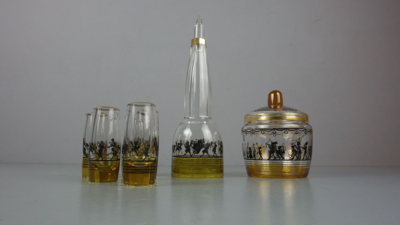 LIKÖRSET: Karaffe, 5 Gläser und Deckeldose / liqueur set, Glas, ungemarkt. Konvolut beinhaltet - Image 2 of 2