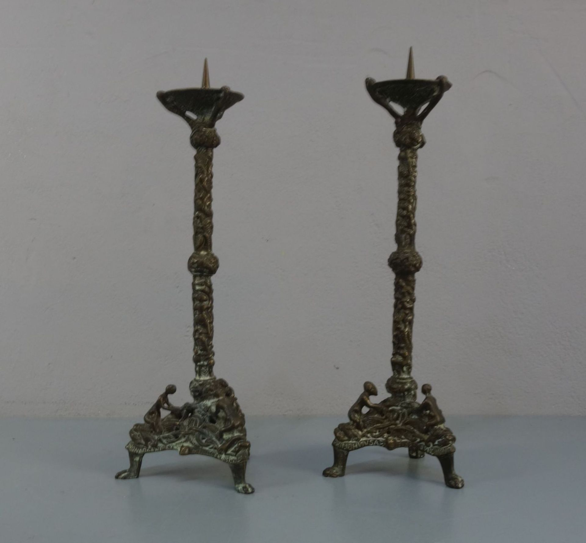 AUF DER HEIDE, HERMANN (geb. 1941 in Alfhausen 1941- 2003 ebd.): Paar Kerzenständer / pair of candle - Bild 2 aus 3