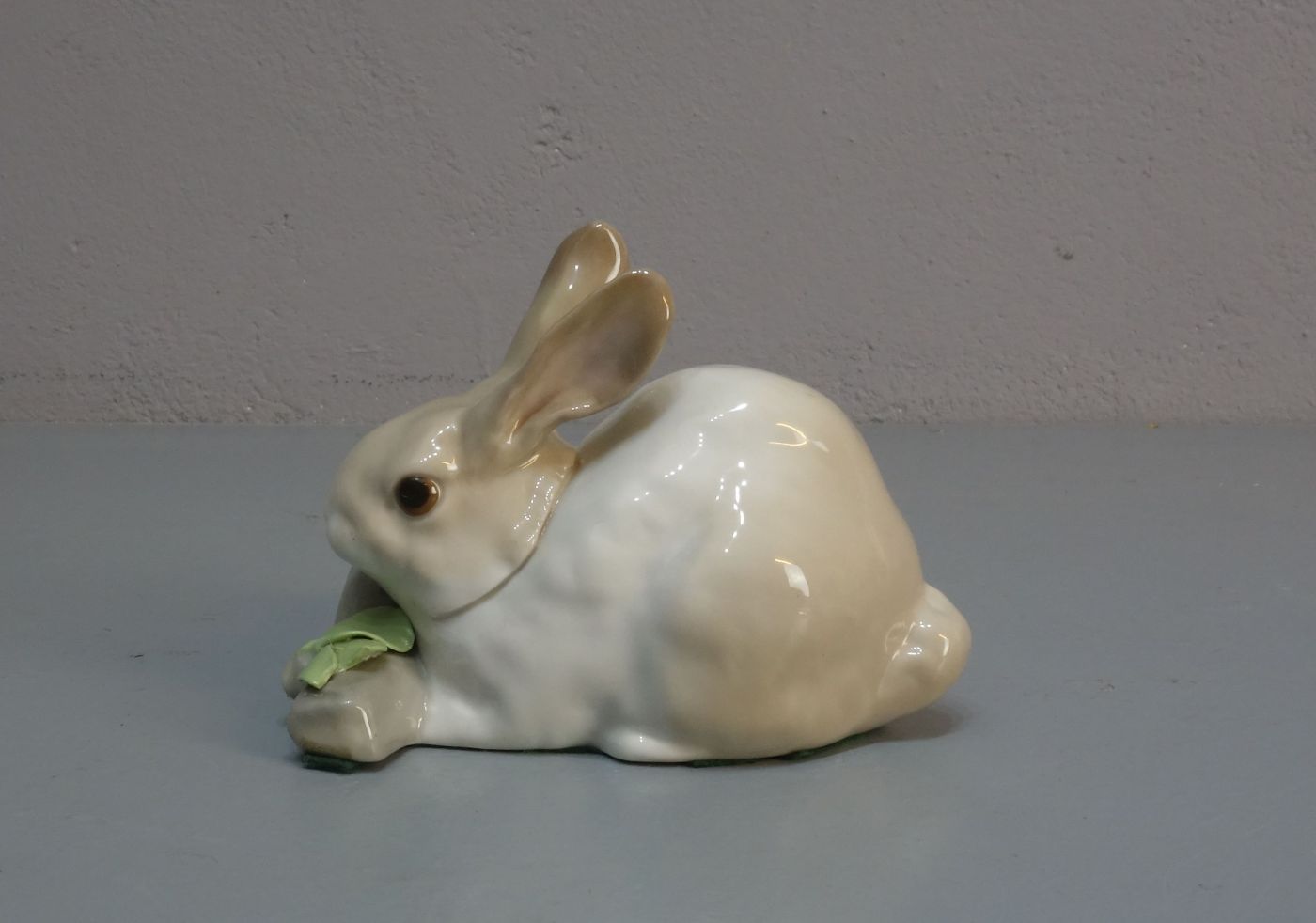 FIGUR: "HASE / KANINCHEN", porcelain figure: "rabbit", Porzellan, Manufaktur Lladro, Spanien, - Image 3 of 5