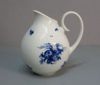 KANNE "Romanze - blaue Blume" / jug, Porzellan, Manufaktur Rosenthal. Entwurf Björn Wiinblad (1918-