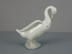 PORZELLANFIGUR: "Gans", Manufaktur Nao, Valencia / Spanien, Marke seit 1968. Vollplastisch