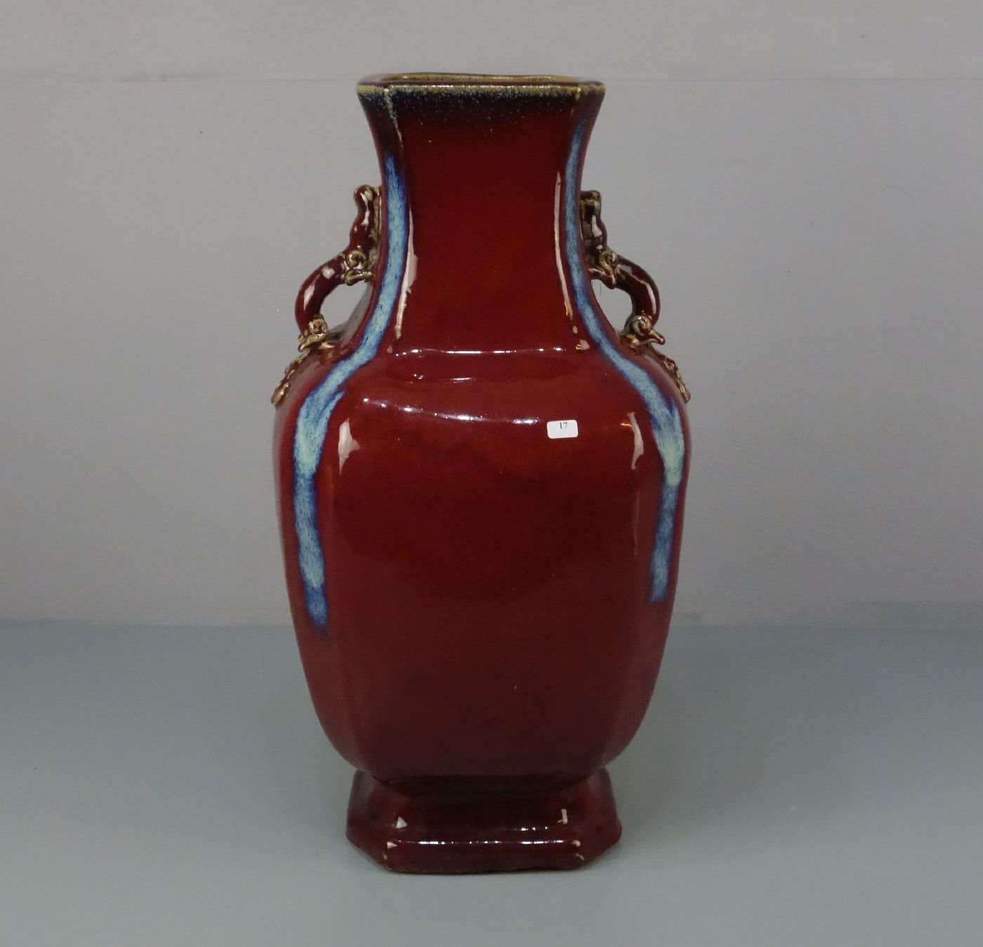 GROSSE OCHSENBLUT-VASE / Sang-de-Boeuf-Vase / chinese ox blood vase, China, wohl 20. Jh., Keramik