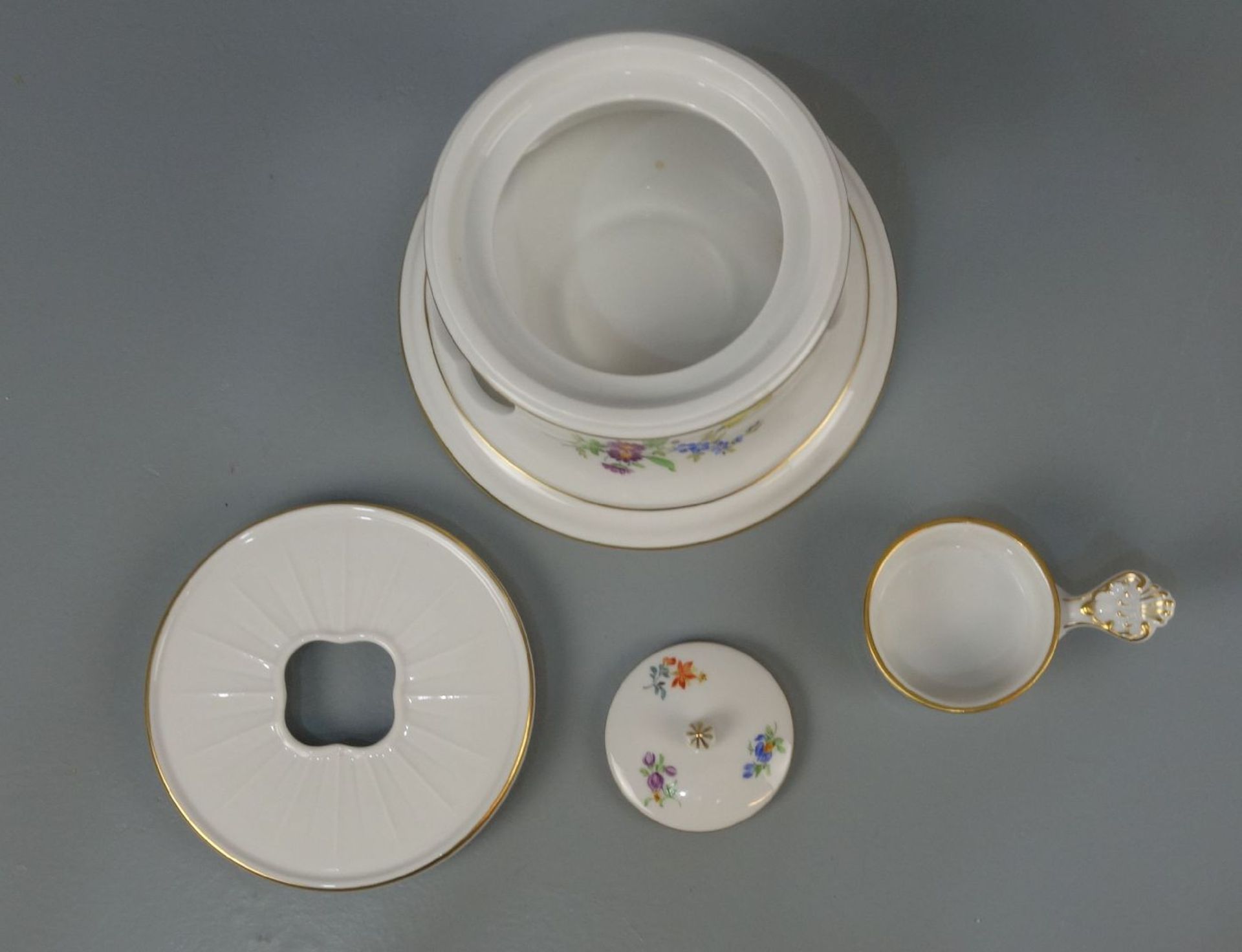 STÖVCHEN / teapot or coffeepot warmer, Porzellan, Manufaktur Meissen, unterglasurblaue - Image 2 of 3