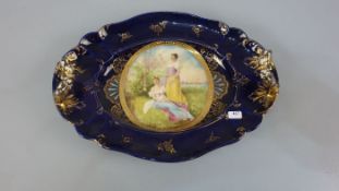 HENKELSCHALE / ANBIETSCHALE / bowl, um 1900, Porzellan. Unter dem Stand gemarkt mit