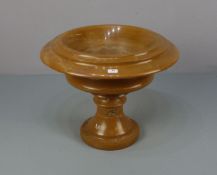 FUSSSCHALE / TAZZA / bowl on a stand, hellbrauner Marmor, um 1900. Tief gemuldete Schale mit