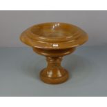 FUSSSCHALE / TAZZA / bowl on a stand, hellbrauner Marmor, um 1900. Tief gemuldete Schale mit