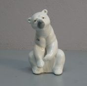 FIGUR: "Eisbär" / porcelain figure: "ice bear", Porzellan, Manufaktur Lladro, Spanien, unter dem